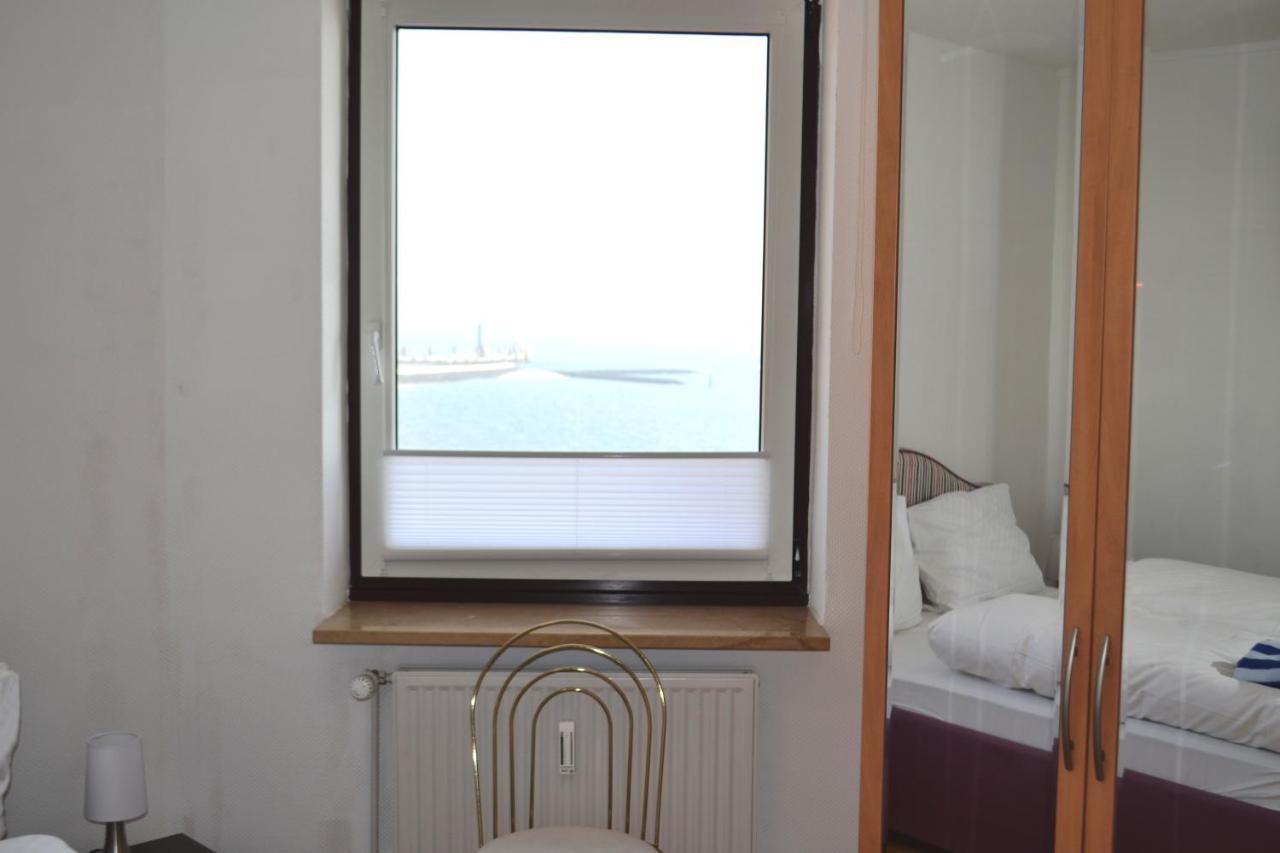 Ferienwohnung Im Strandhotel Вик-ауф-Фёр Экстерьер фото